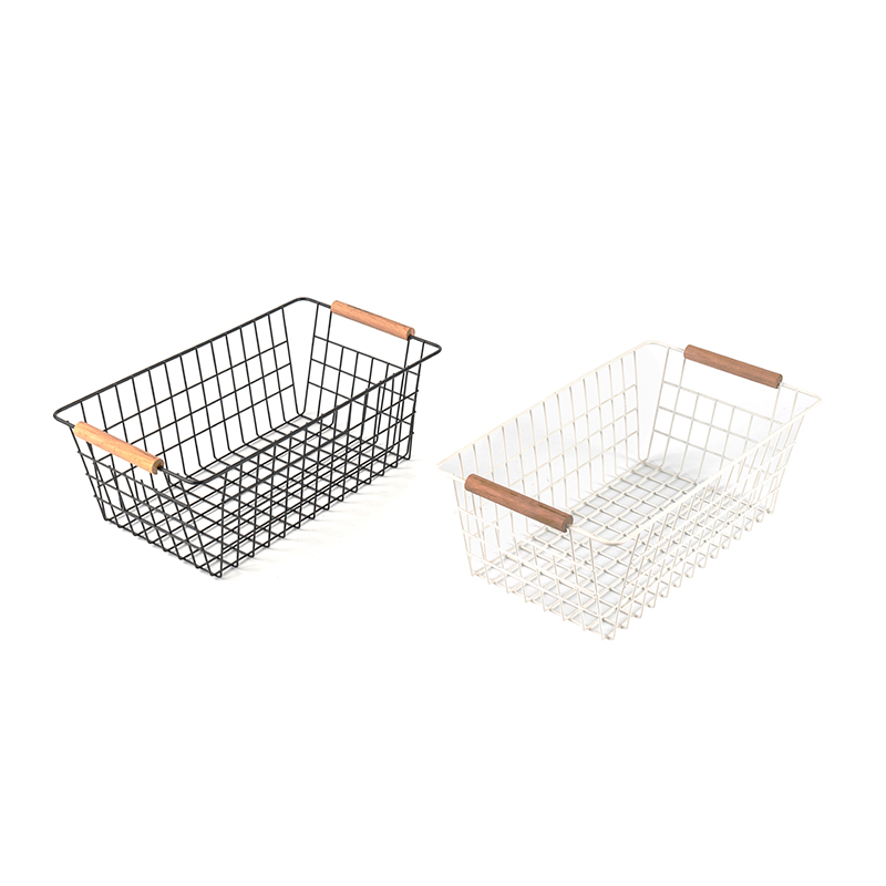 Aufbewahrungskorb mit Holzgriff