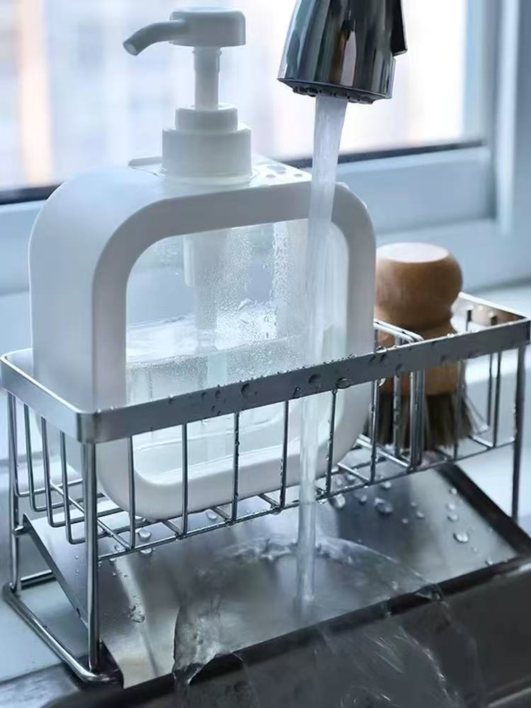 Wie tragen wandmontierte Lagerregale aus Metall zu platzsparenden Lösungen bei?